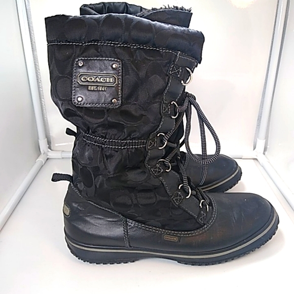 Coach Shaine Snow Boots Women's 8 (🤔flawed